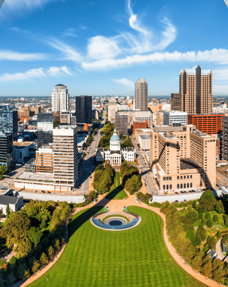 Charter Bus rentals in St. Louis